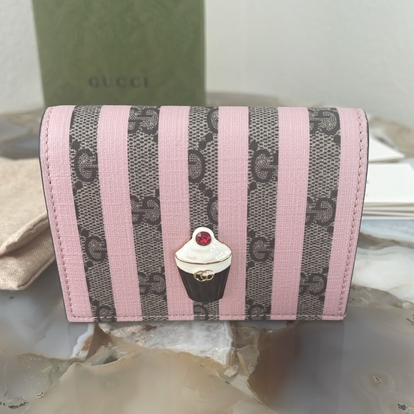 New, Authentic GUCCI Wallet Cupcake Pink Brown Stripes Love Parade GG LOGO - Picture 8 of 14